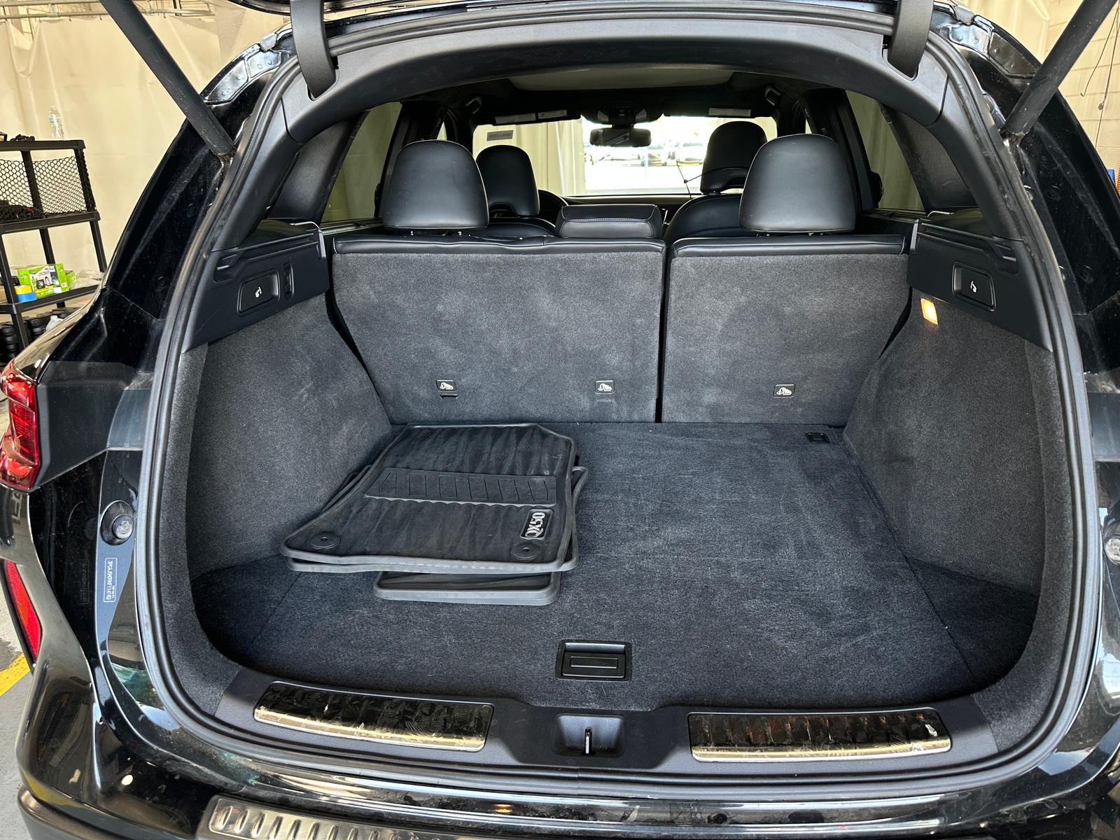 Thumbnail: 2019 INFINITI QX50 - 6
