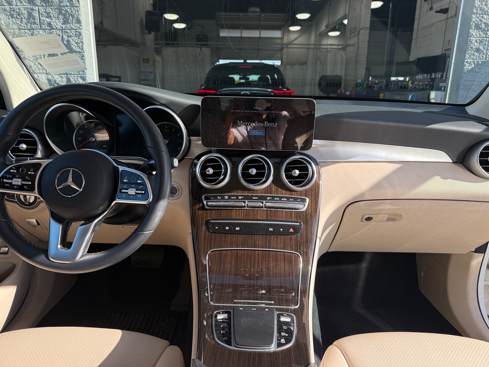 Thumbnail: 2021 Mercedes-Benz GLC - 2