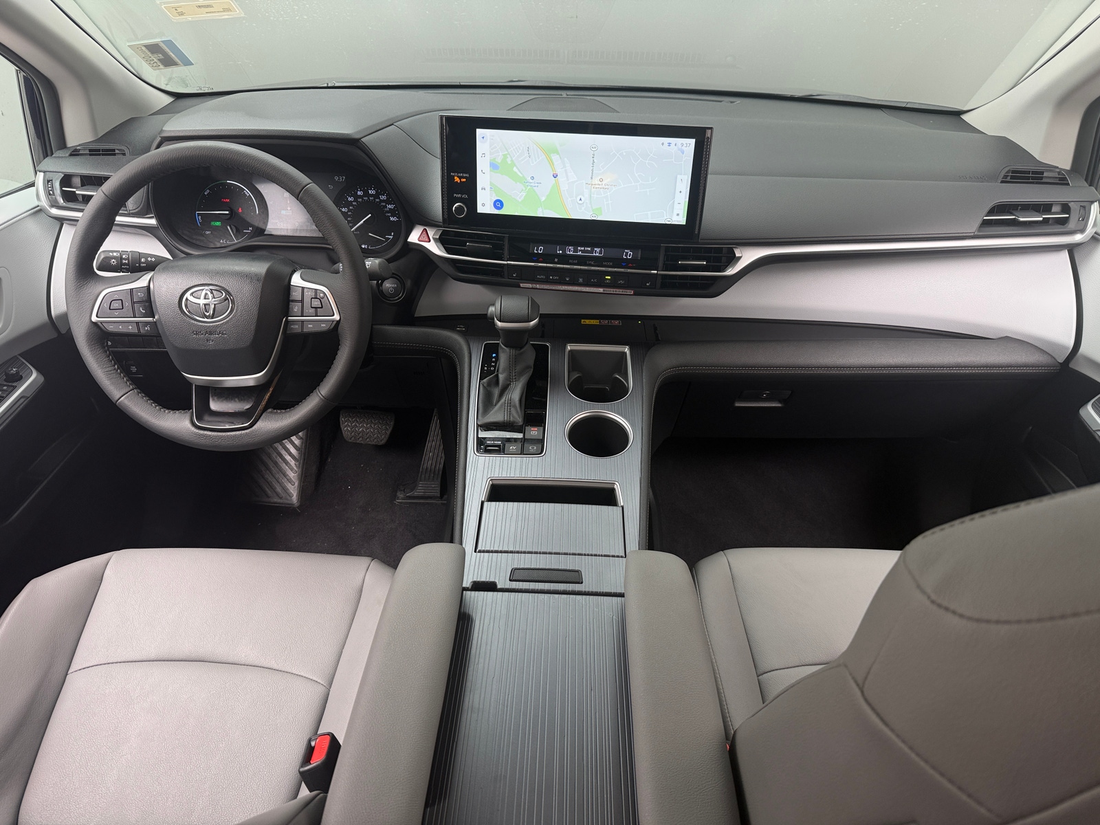 Thumbnail: 2026 Toyota Sienna - 2