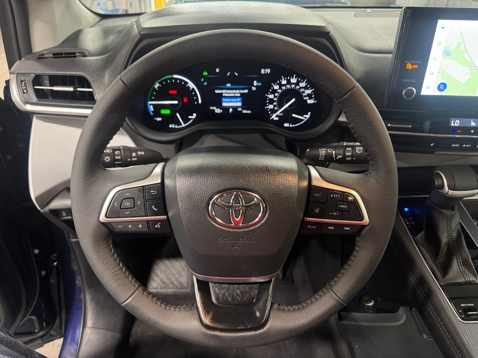 Thumbnail: 2026 Toyota Sienna - 4