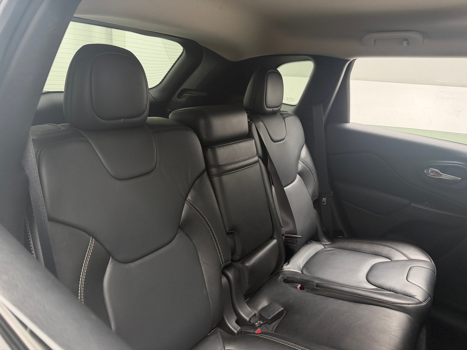 Thumbnail: 2015 Jeep Cherokee - 5