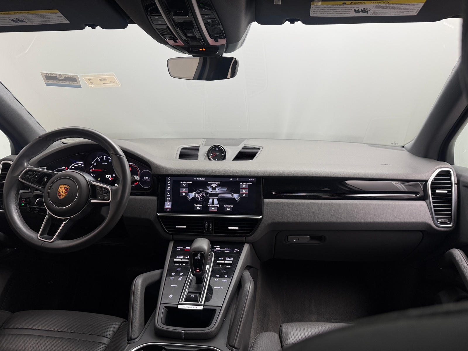 Thumbnail: 2019 Porsche Cayenne - 2