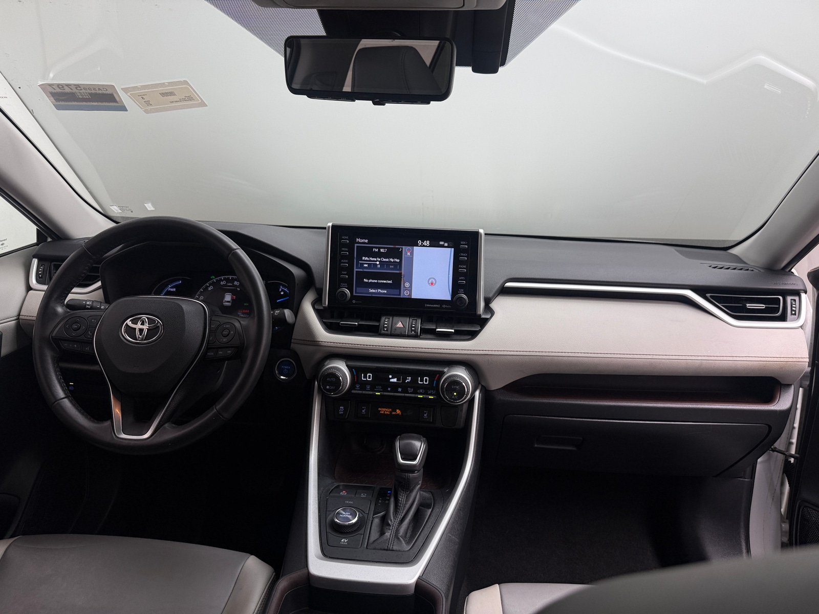 Thumbnail: 2019 Toyota RAV4 - 3