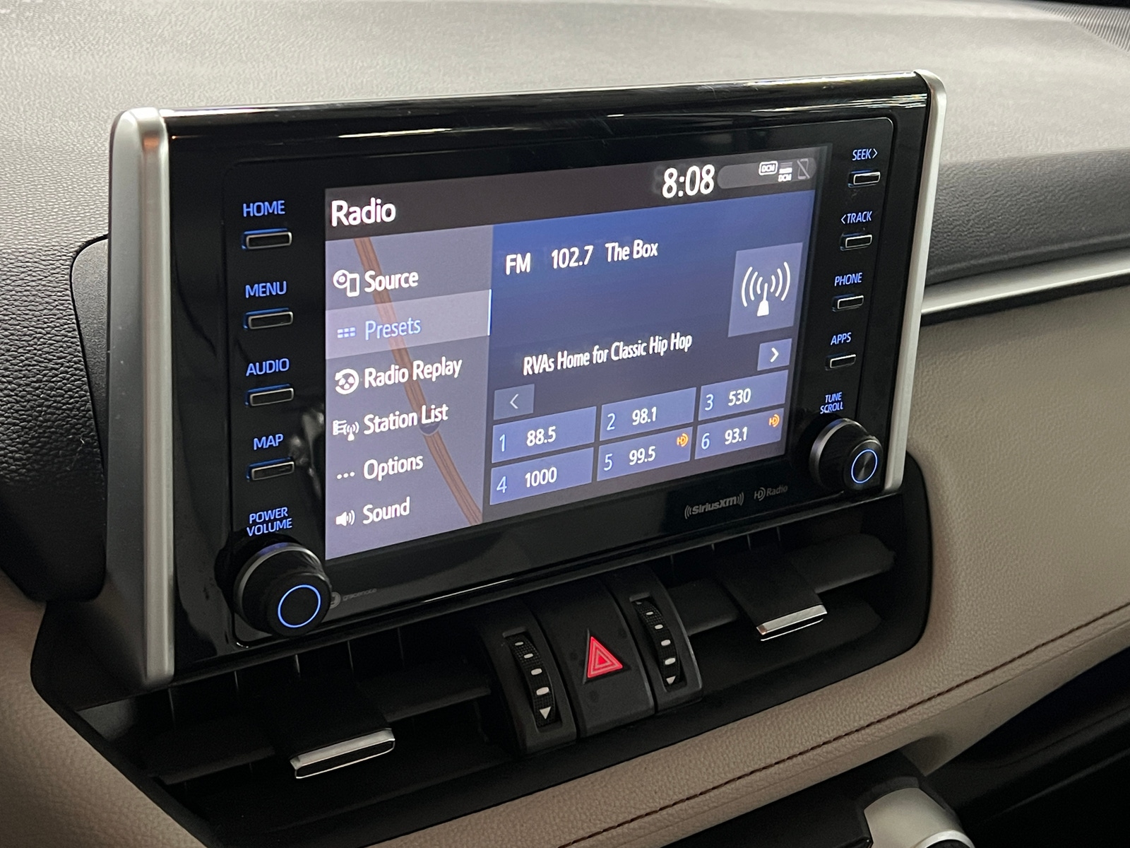 Thumbnail: 2019 Toyota RAV4 - 4
