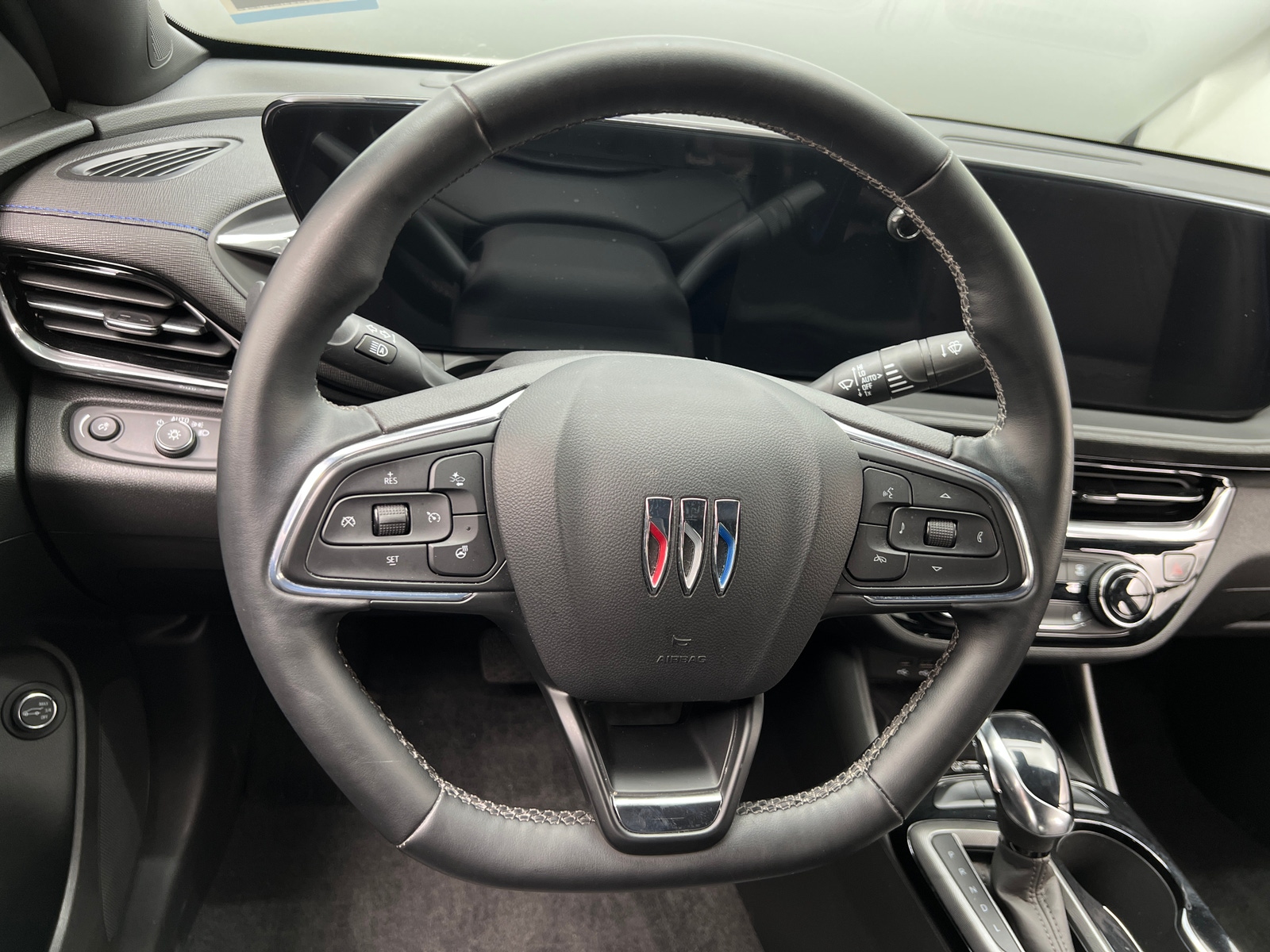 Thumbnail: 2024 Buick Envista - 4