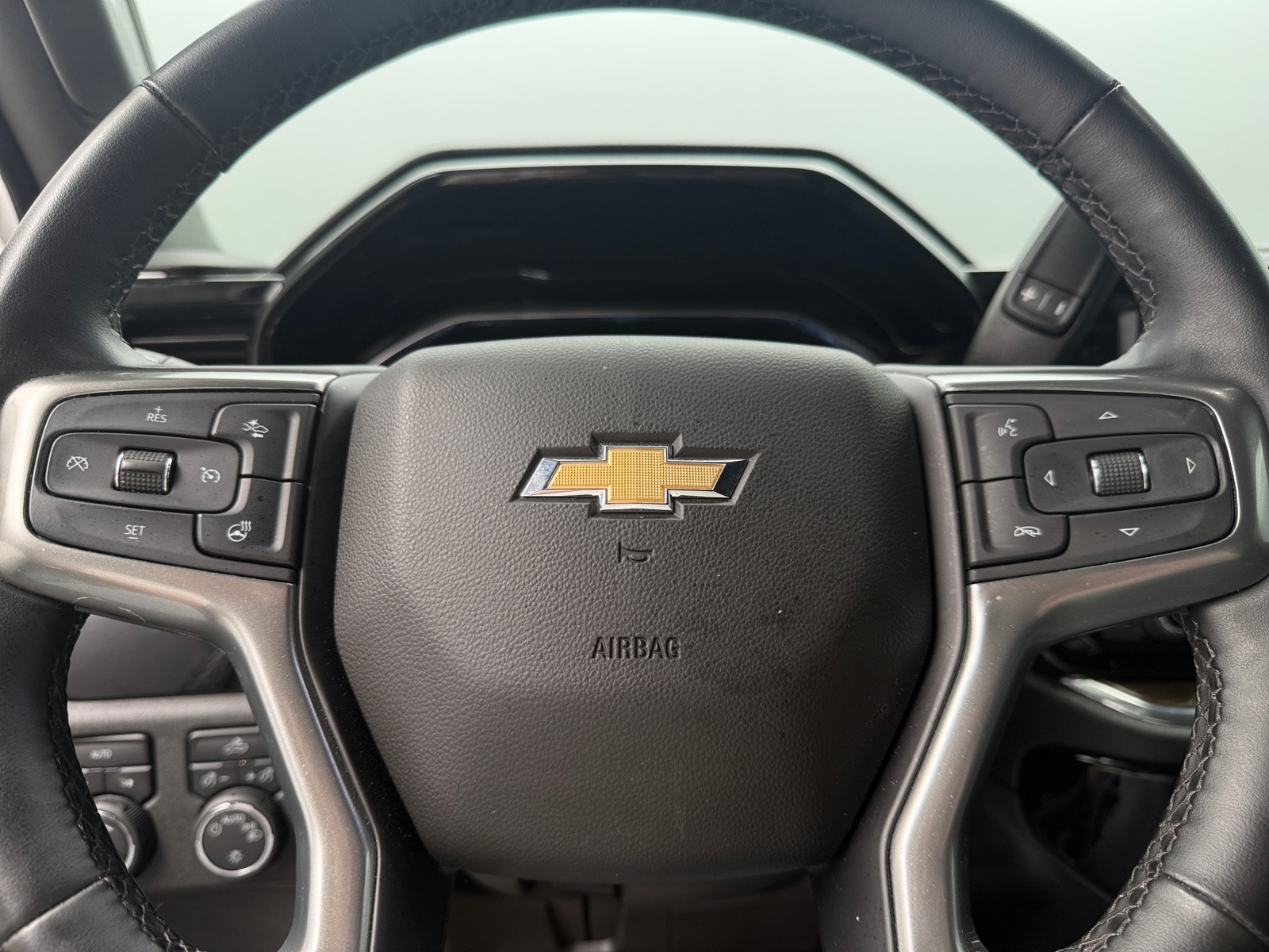 Thumbnail: 2023 Chevrolet Silverado 1500 - 5