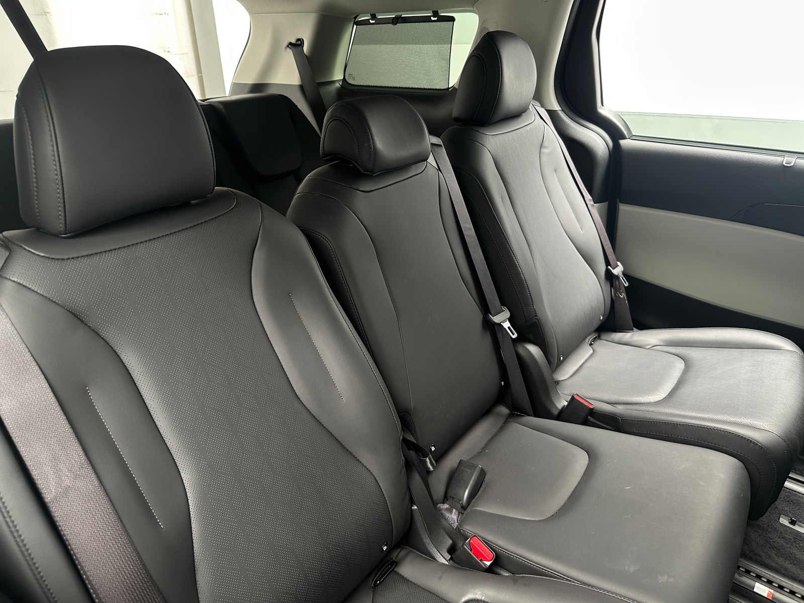 Thumbnail: 2023 Kia Carnival - 6