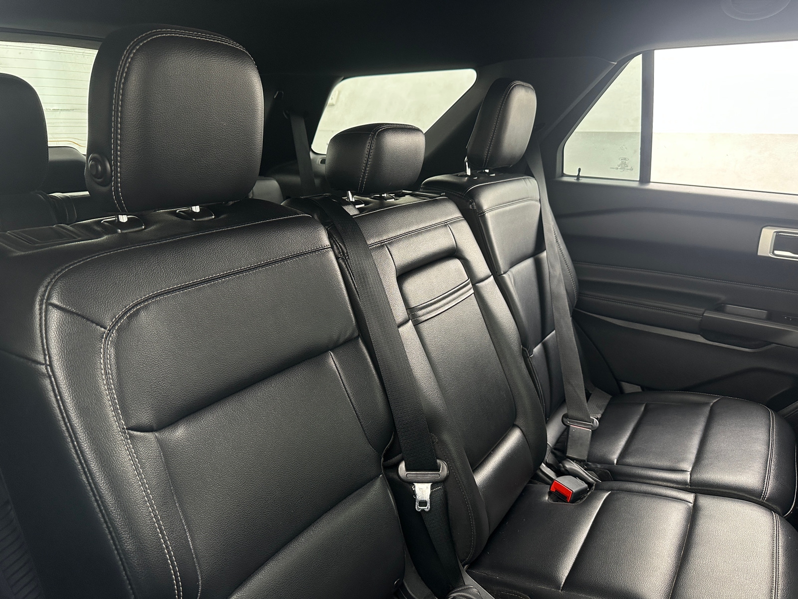 Thumbnail: 2020 Ford Explorer - 6