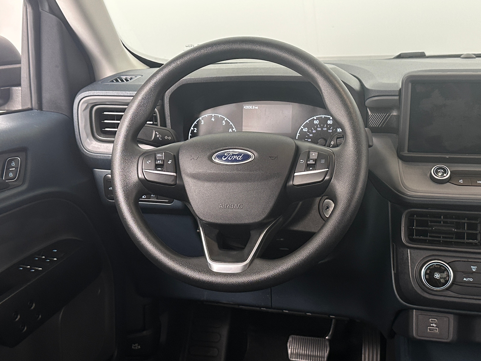Thumbnail: 2022 Ford Maverick - 5