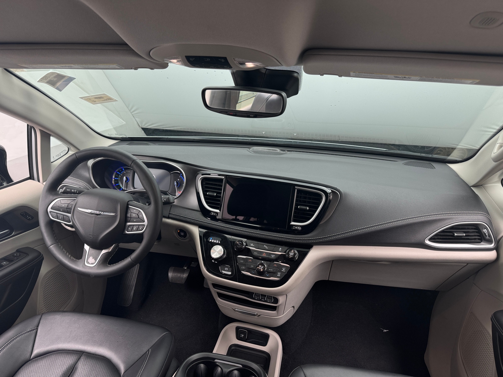 Thumbnail: 2024 Chrysler Pacifica - 2