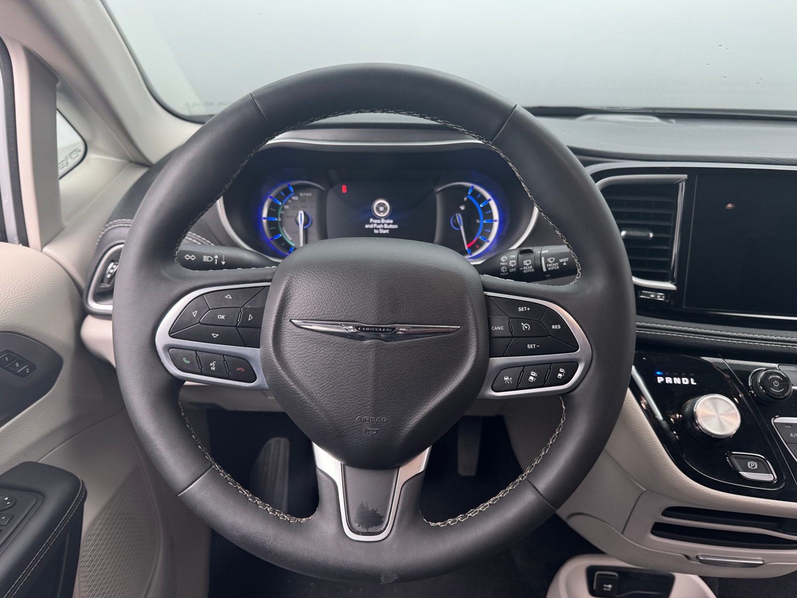 Thumbnail: 2024 Chrysler Pacifica - 4