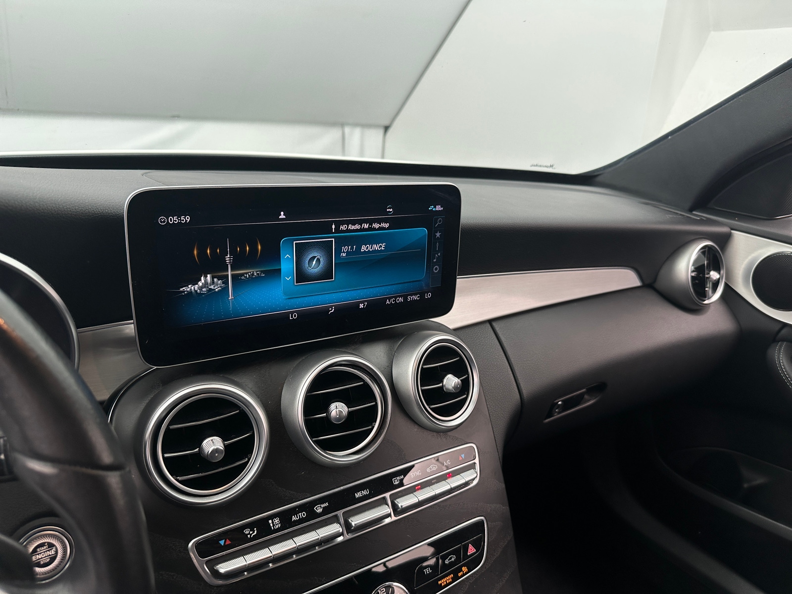 Thumbnail: 2021 Mercedes-Benz C-Class - 3