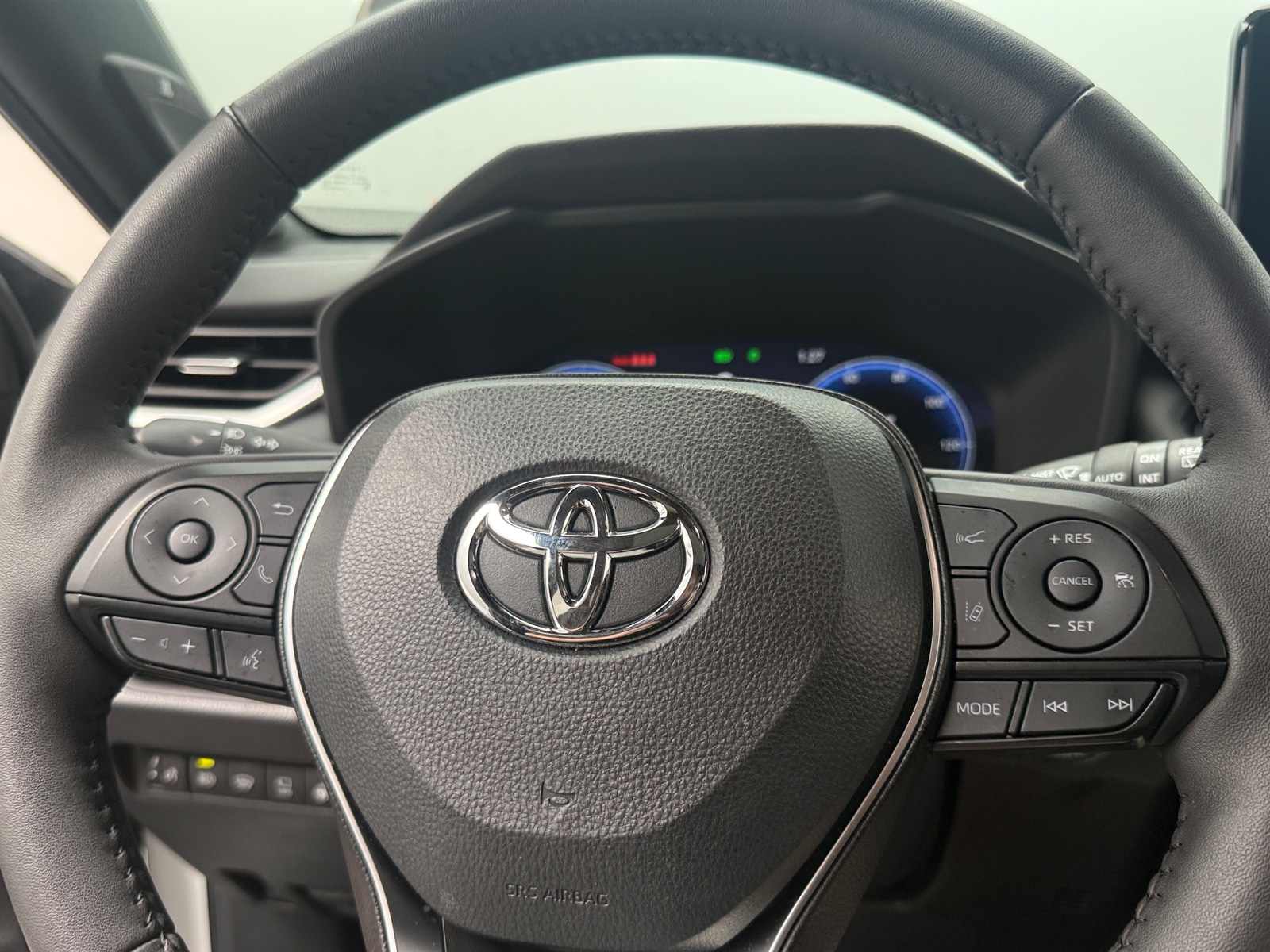 Thumbnail: 2025 Toyota RAV4 - 4