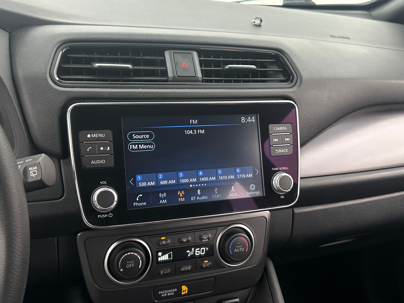 Thumbnail: 2023 Nissan Leaf - 4