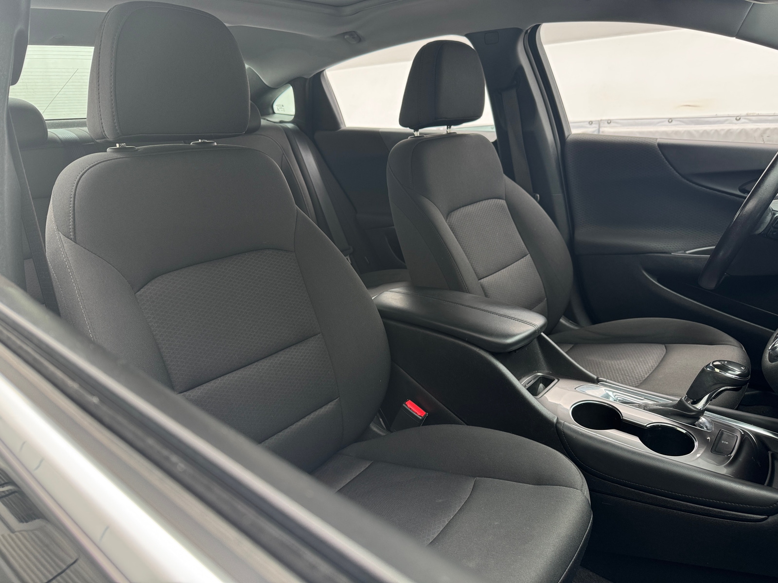 Thumbnail: 2018 Chevrolet Malibu - 2