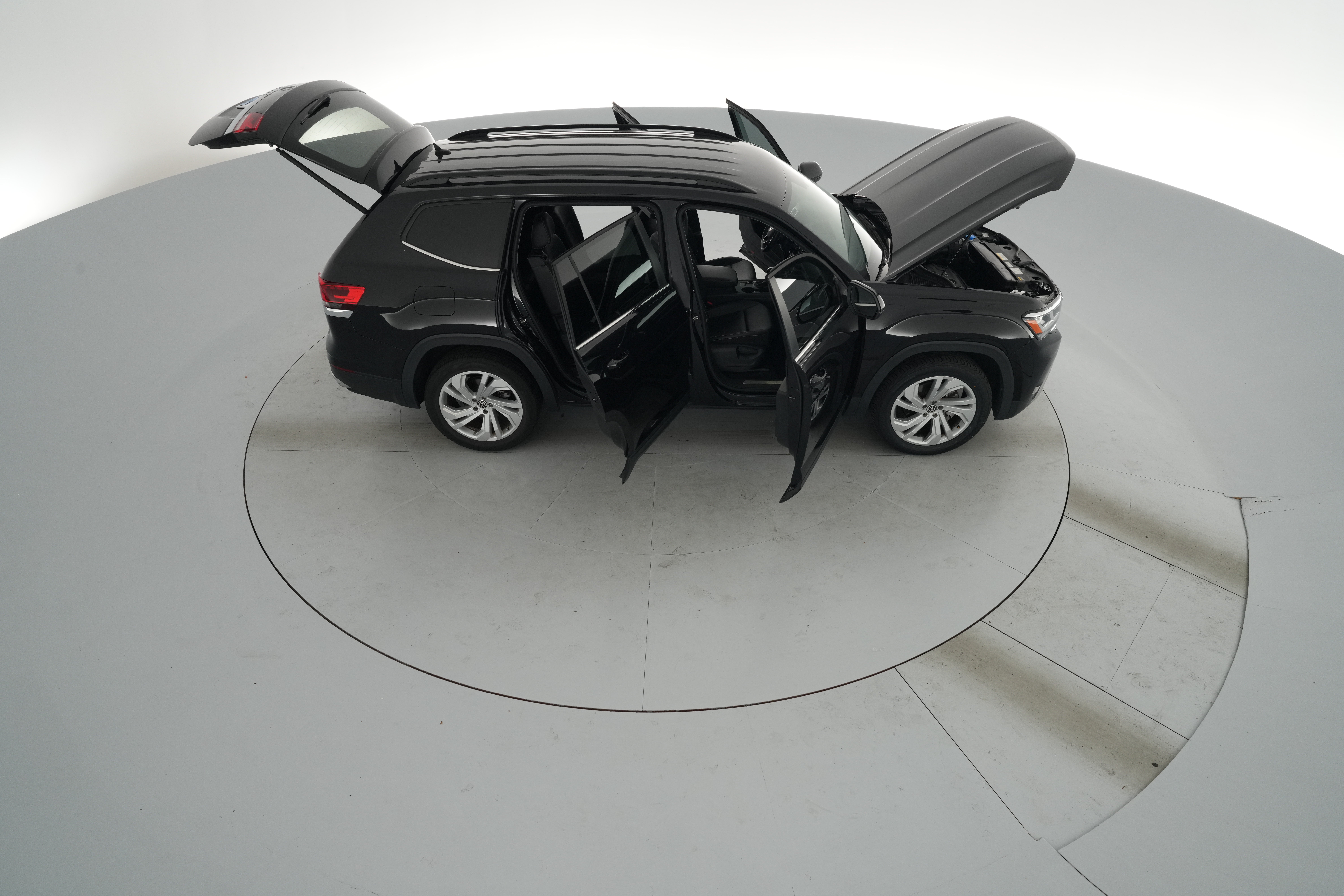 2022 Volkswagen Atlas SE w/Tech - Photo 51