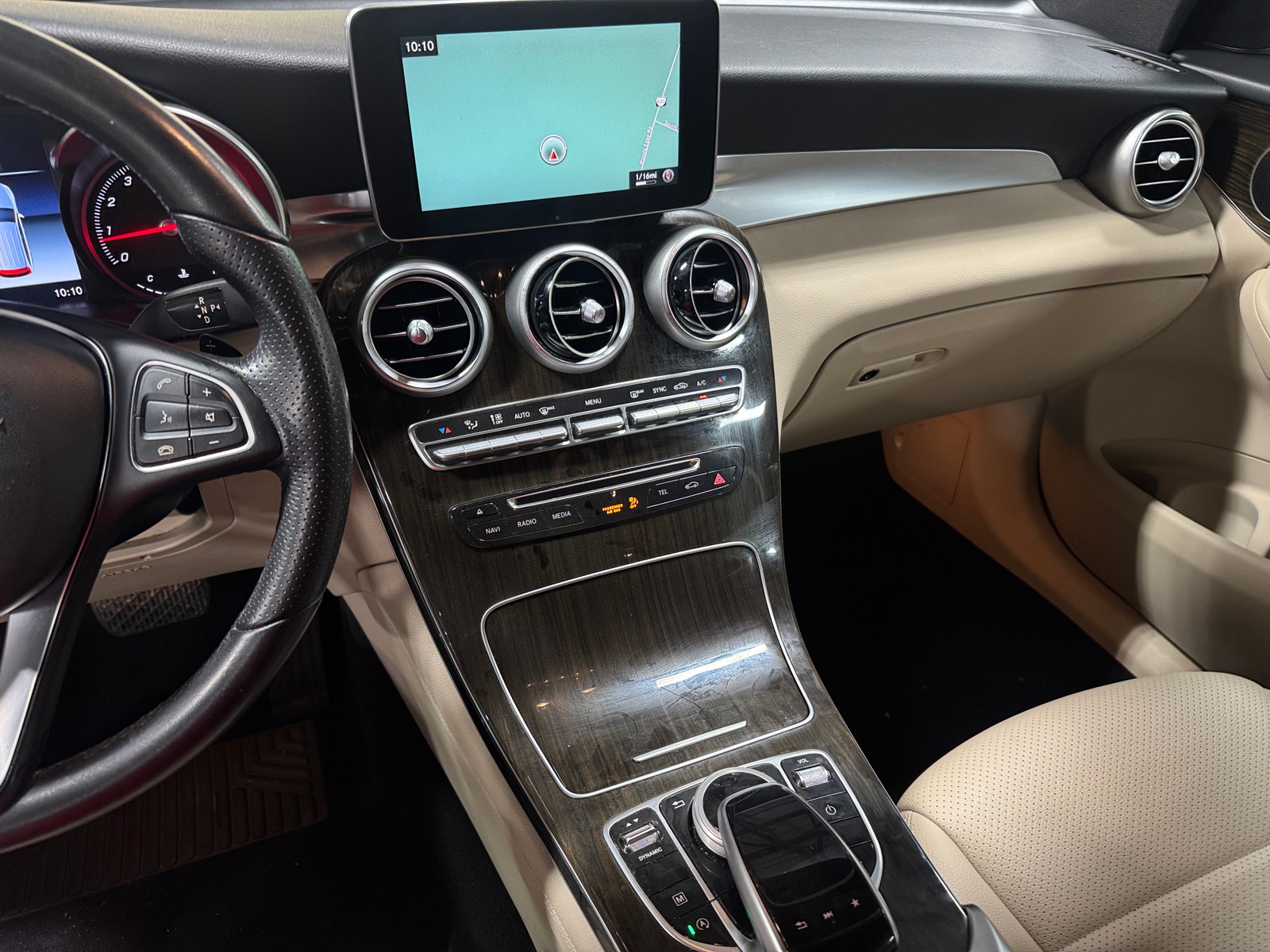 Thumbnail: 2018 Mercedes-Benz GLC - 3