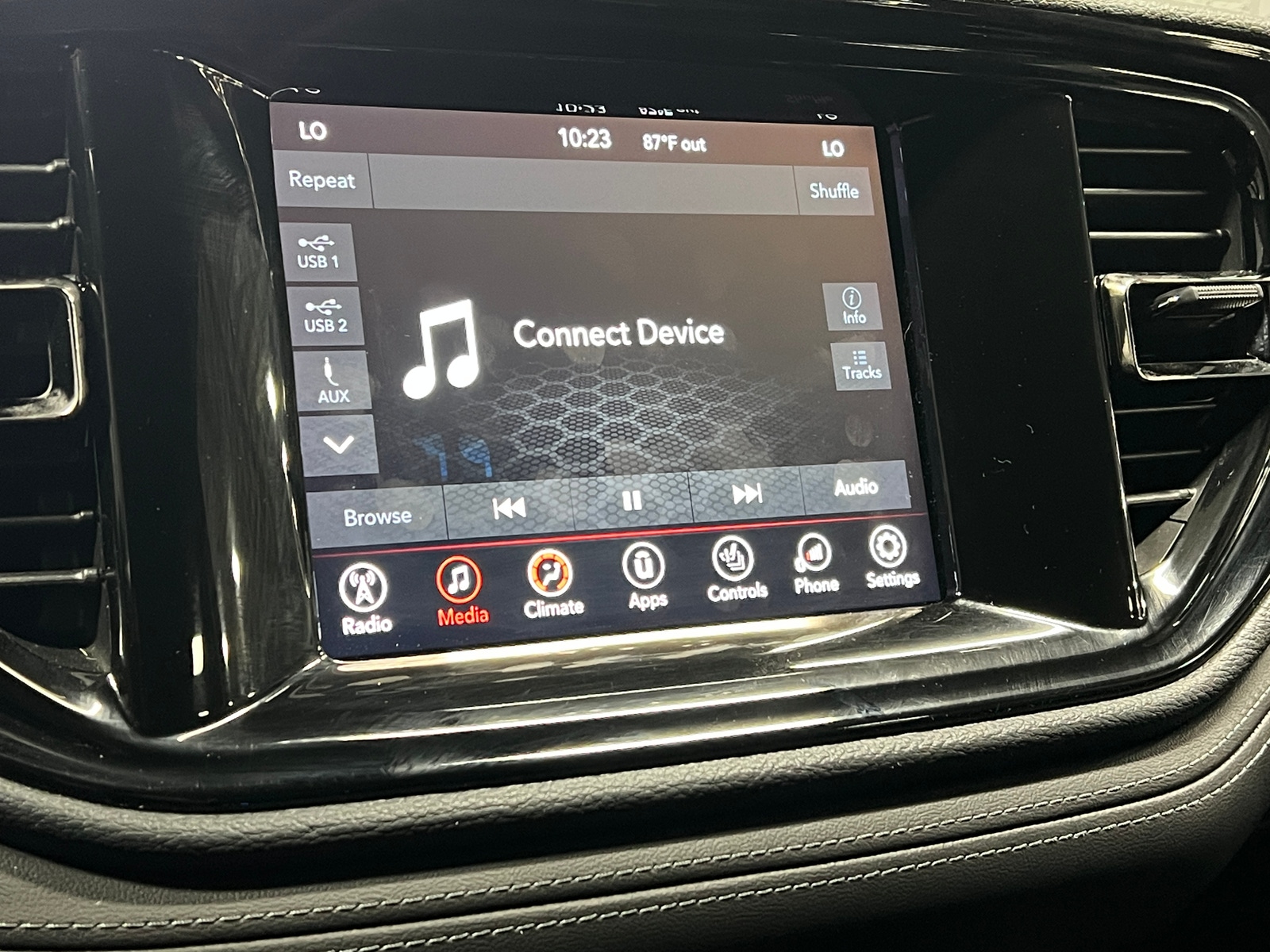 Thumbnail: 2022 Dodge Durango - 4