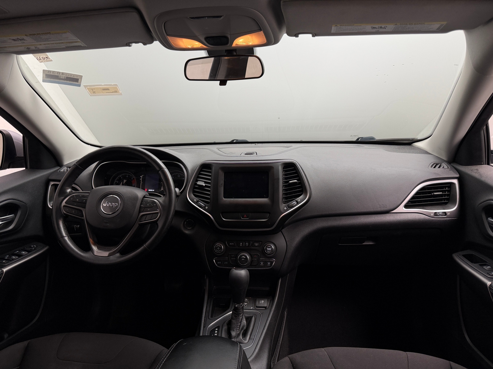 Thumbnail: 2019 Jeep Cherokee - 3