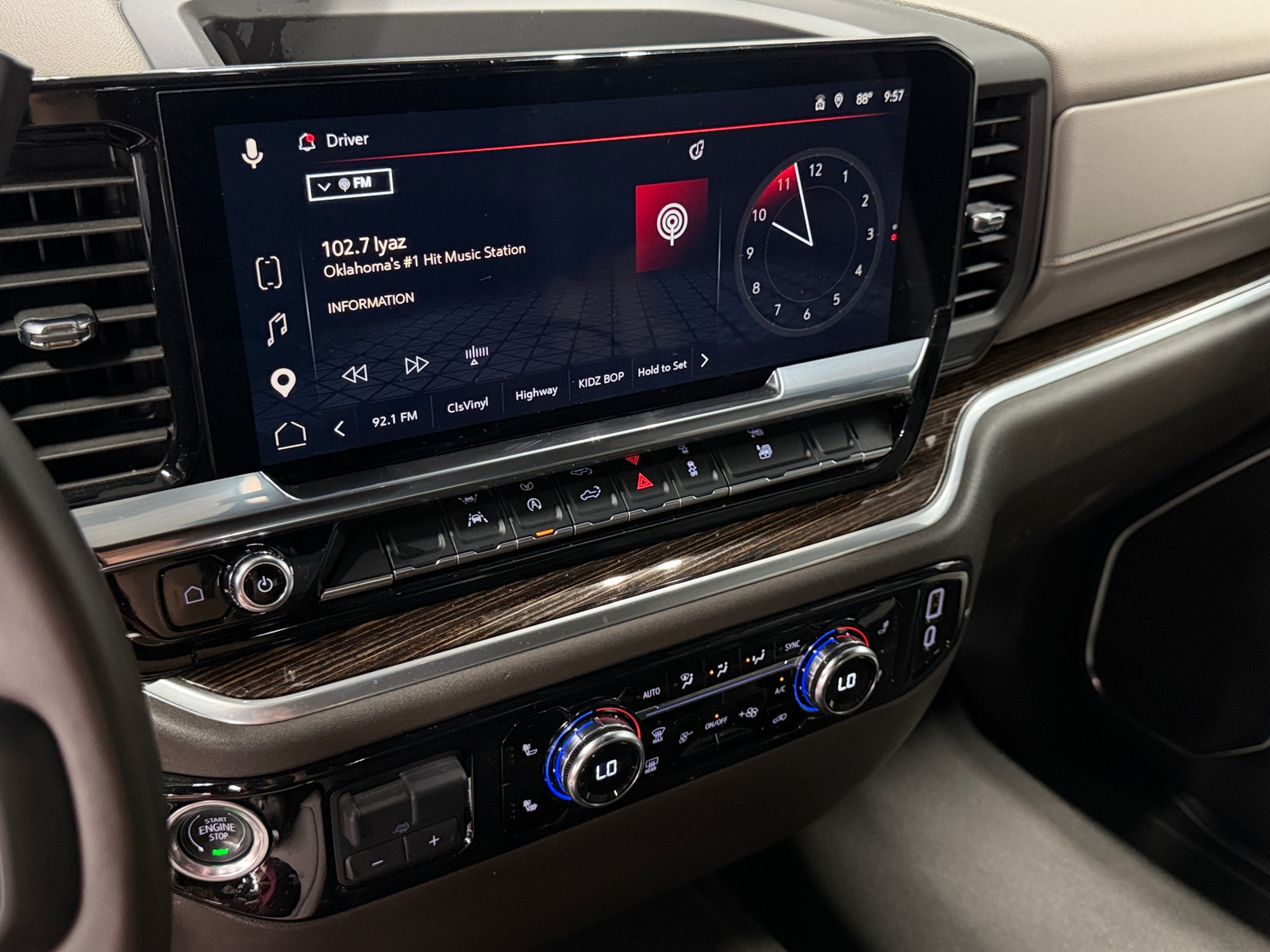 Thumbnail: 2025 GMC Sierra 1500 - 4