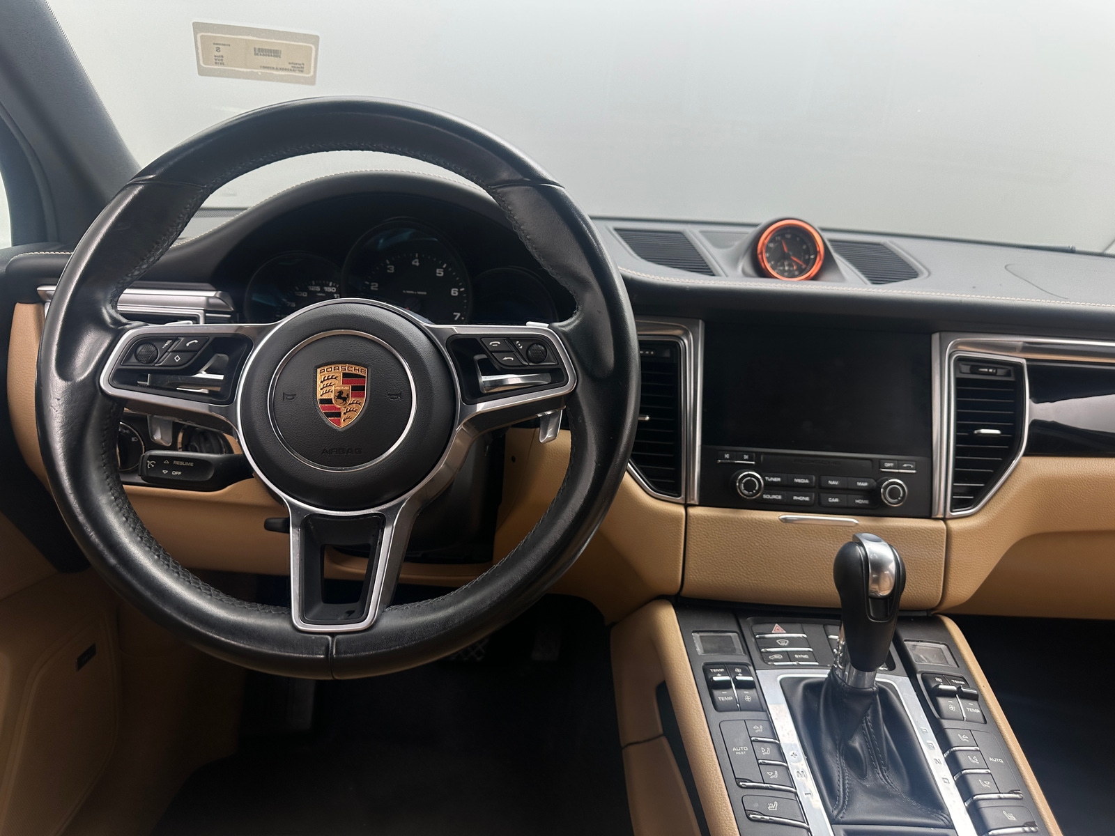 Thumbnail: 2018 Porsche Macan - 4