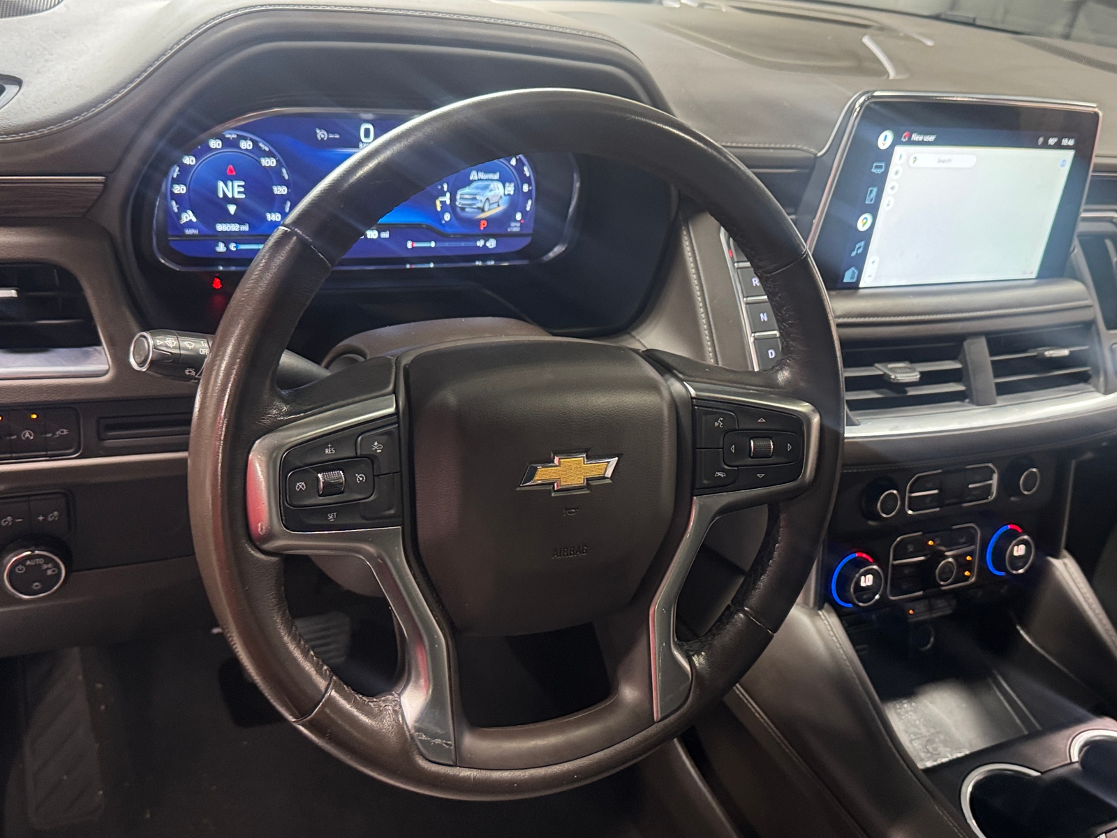 Thumbnail: 2022 Chevrolet Suburban - 4