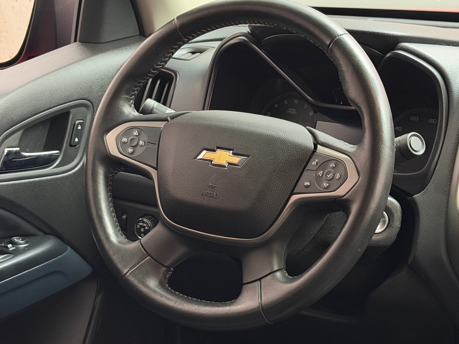Thumbnail: 2016 Chevrolet Colorado - 4
