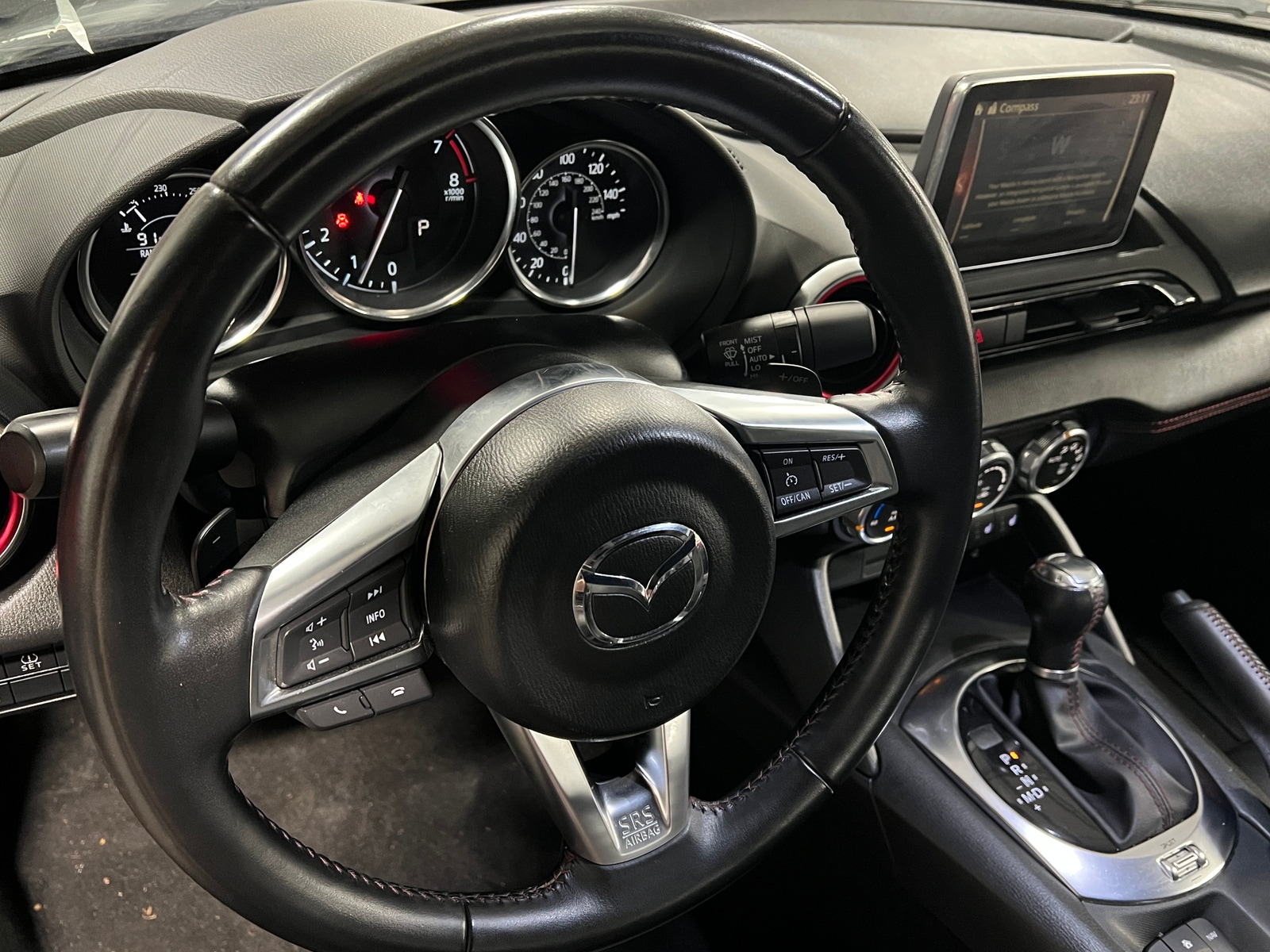Thumbnail: 2017 Mazda MX-5 Miata - 4