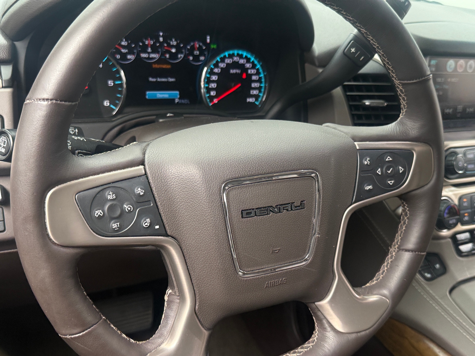 Thumbnail: 2018 GMC Yukon - 4