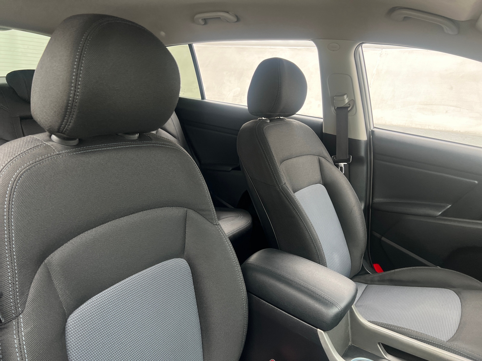 Thumbnail: 2016 Kia Sportage - 2