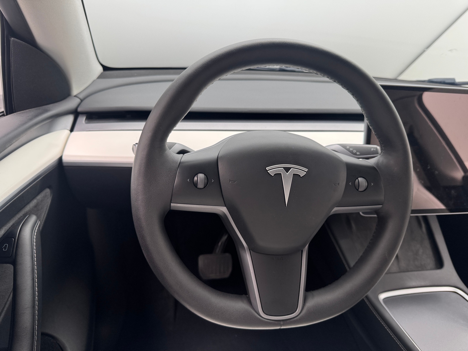 Thumbnail: 2022 Tesla Model Y - 4
