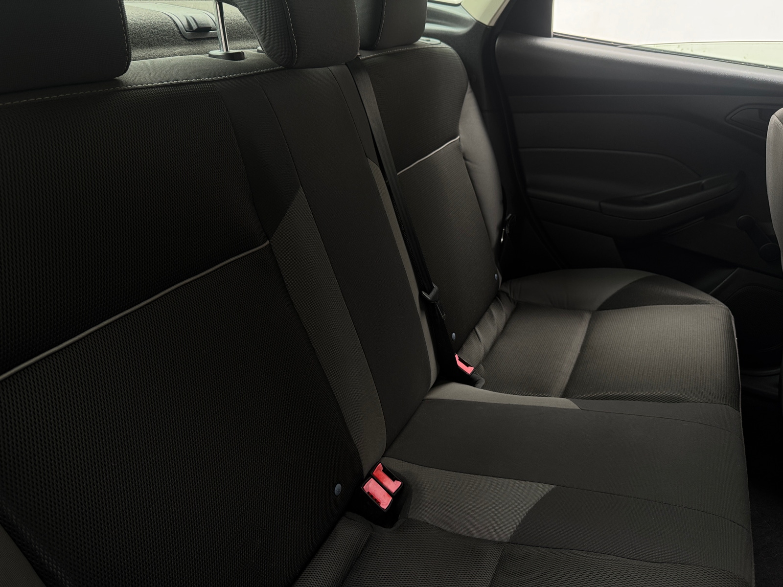 Thumbnail: 2013 Ford Focus - 6