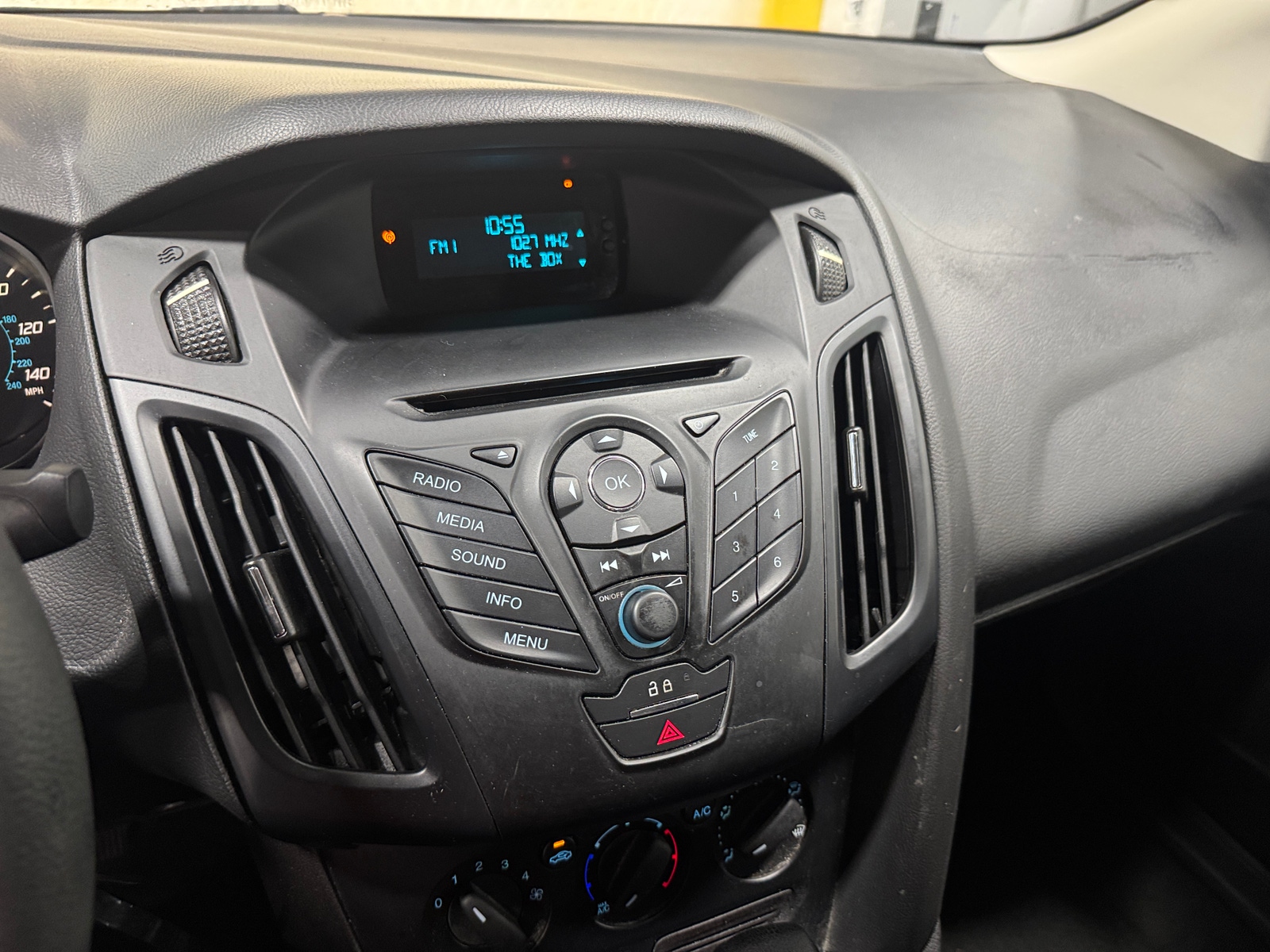 Thumbnail: 2013 Ford Focus - 4