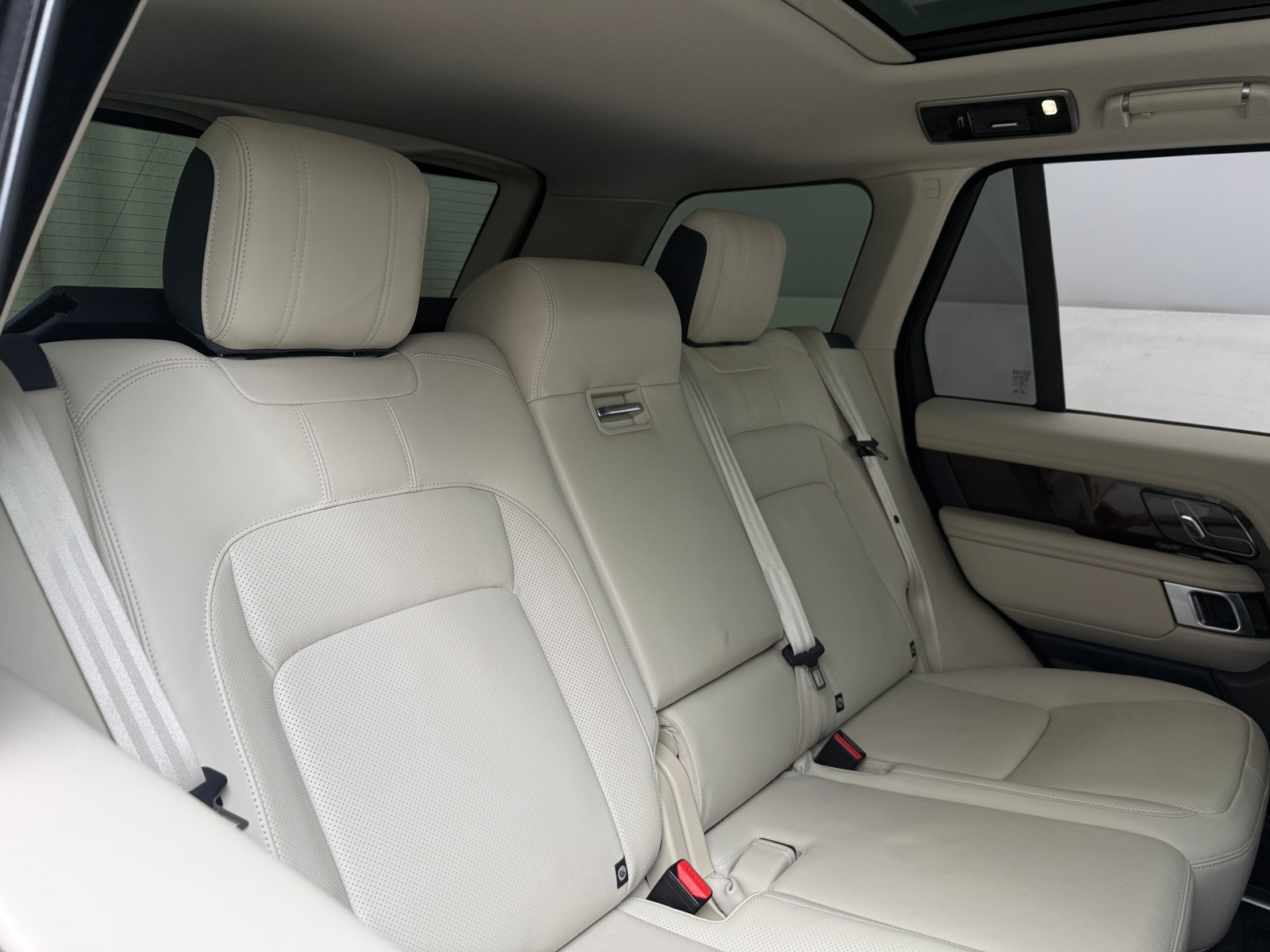 Thumbnail: 2021 Land Rover Range Rover - 5