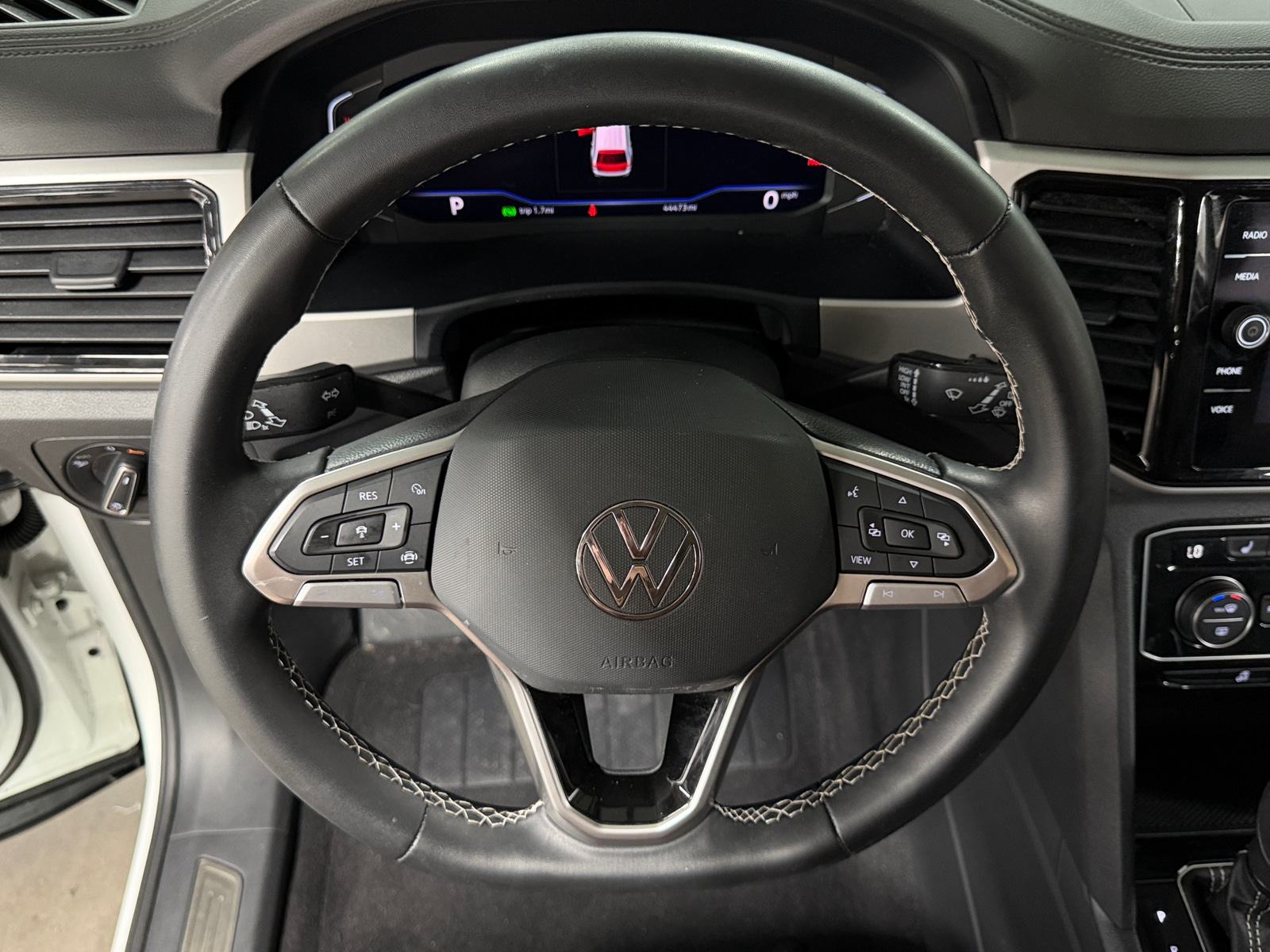 Thumbnail: 2023 Volkswagen Atlas - 4