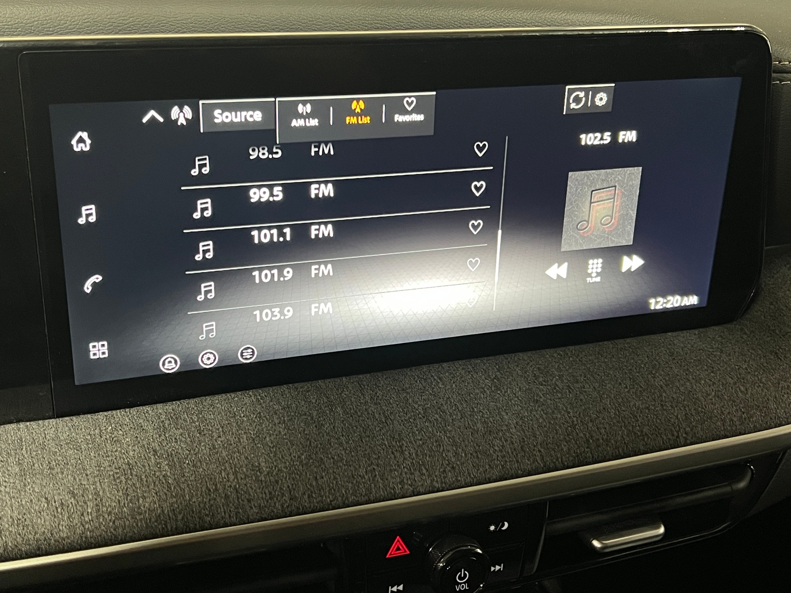 Thumbnail: 2026 Nissan Kicks - 4