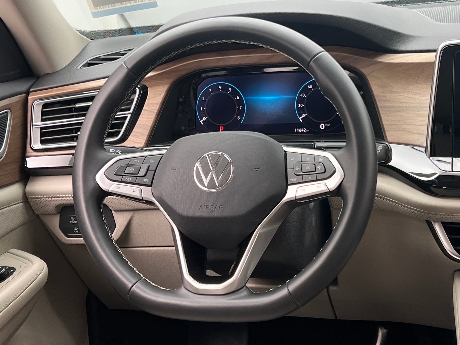Thumbnail: 2026 Volkswagen Atlas - 4
