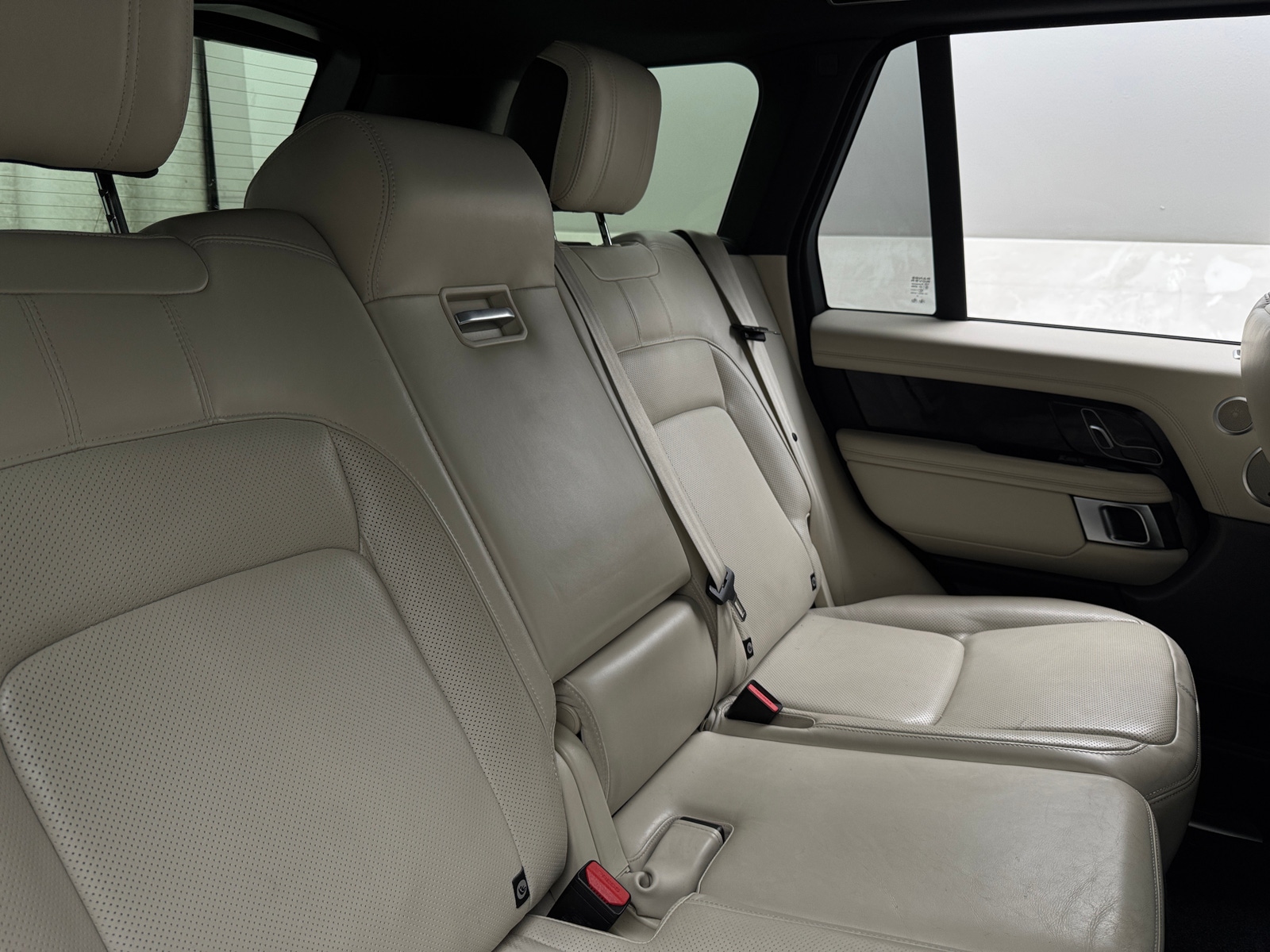 Thumbnail: 2020 Land Rover Range Rover - 5