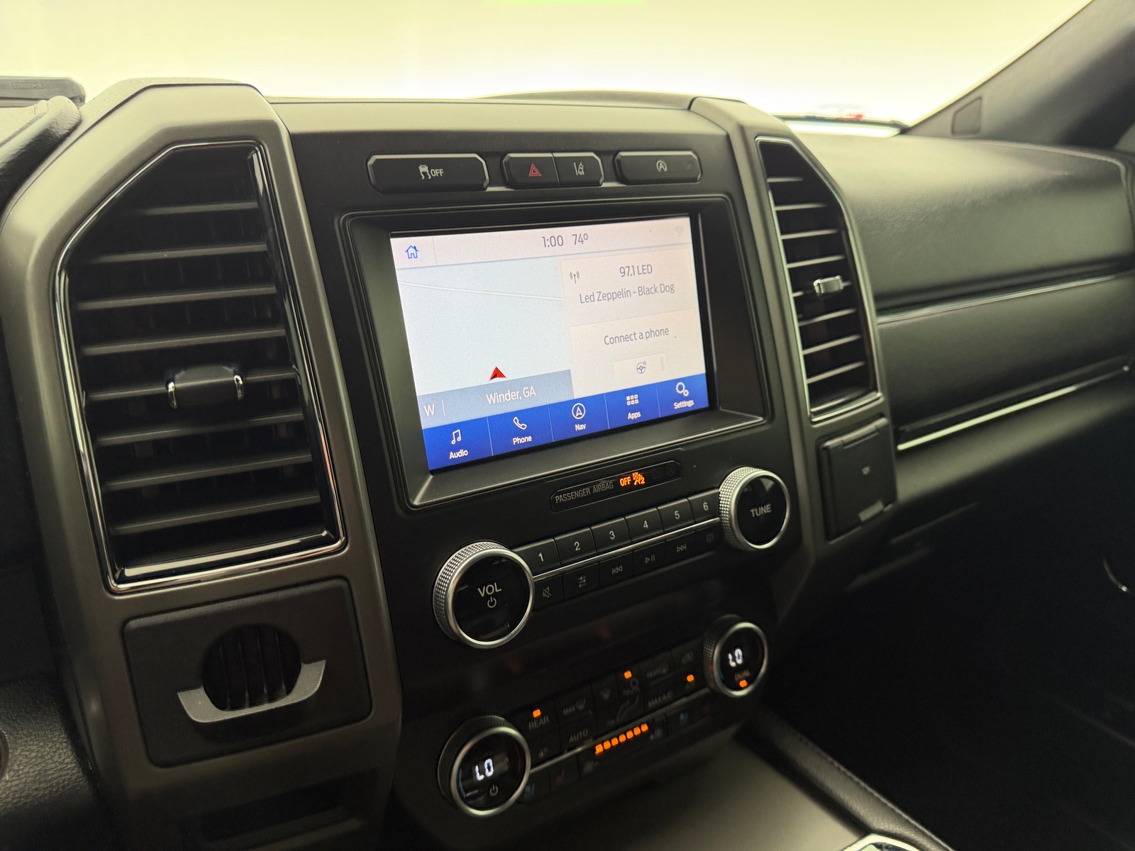 Thumbnail: 2020 Ford Expedition - 4