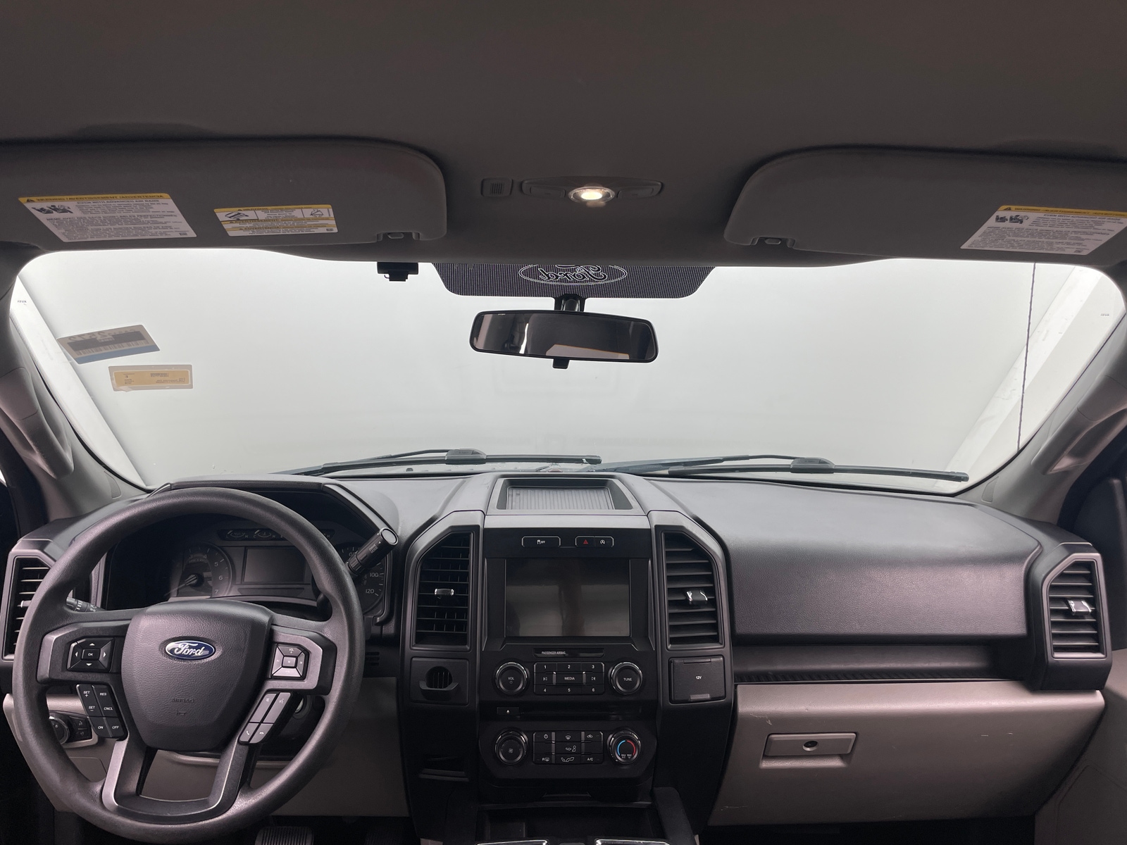 Thumbnail: 2018 Ford Econoline - 3