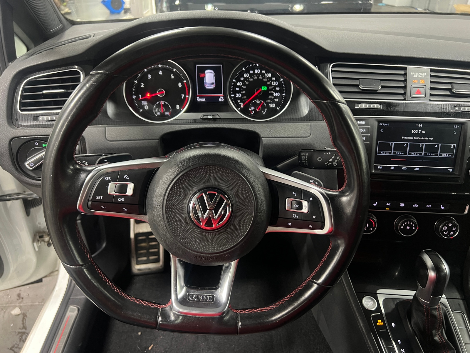 Thumbnail: 2017 Volkswagen Golf - 5