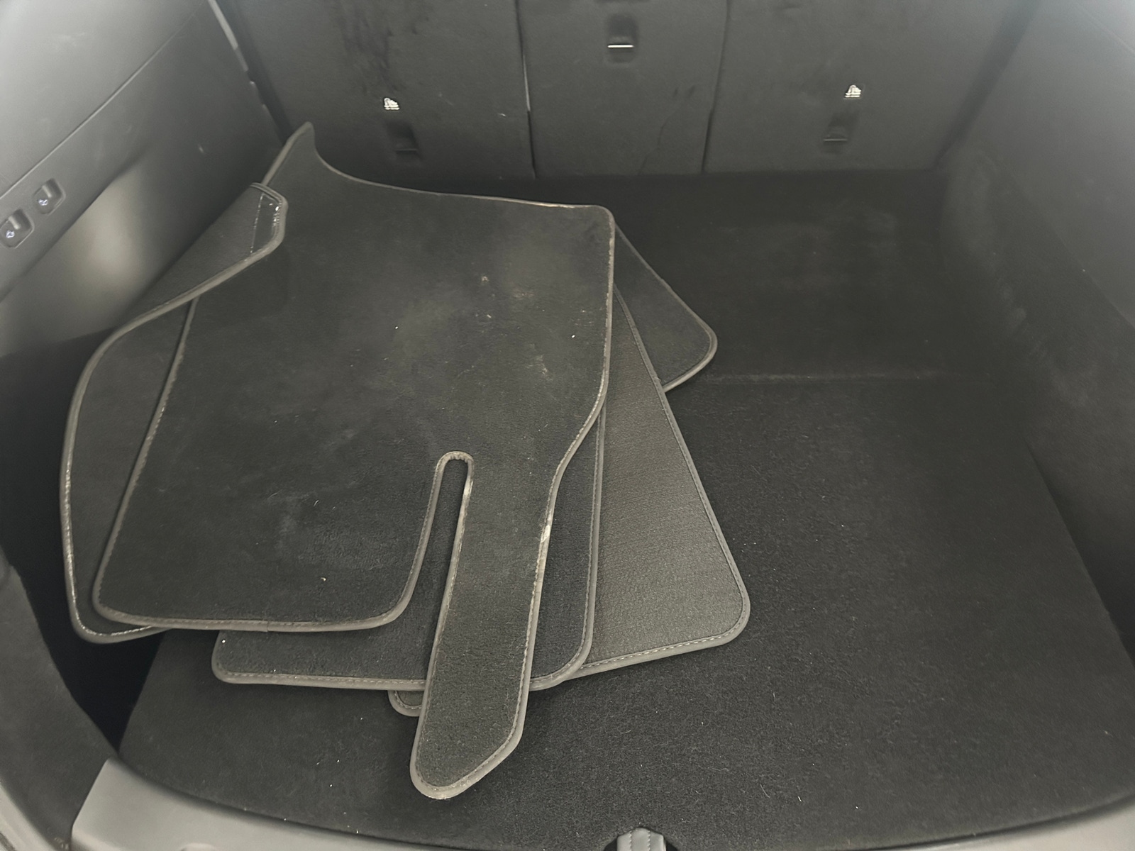 Thumbnail: 2022 Tesla Model Y - 6
