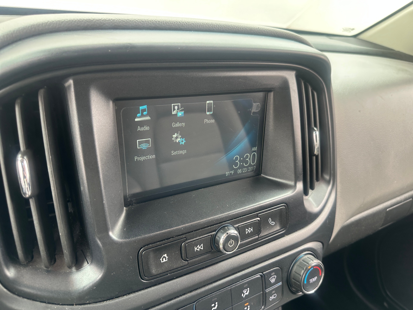 Thumbnail: 2018 Chevrolet Colorado - 3