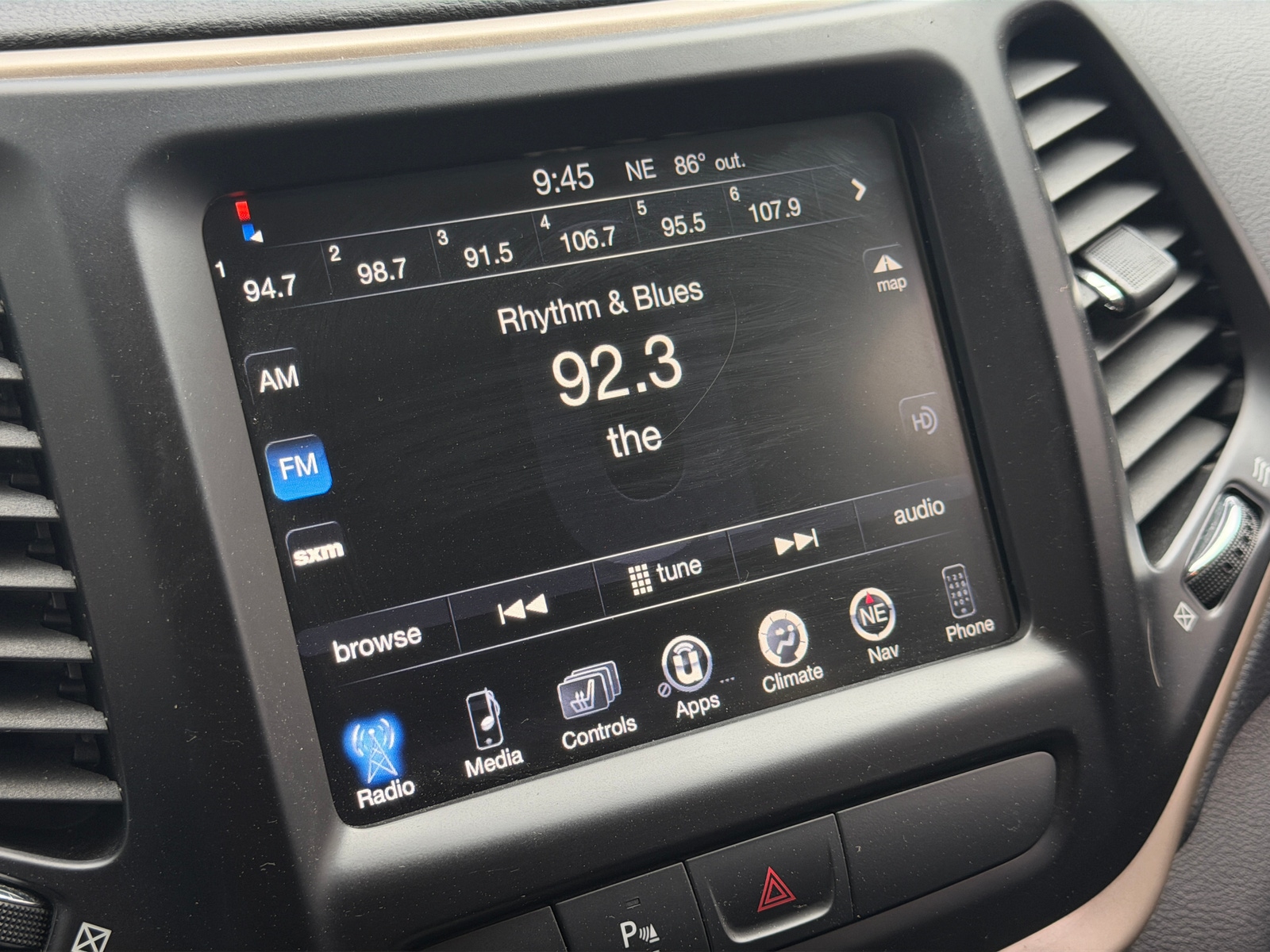 Thumbnail: 2018 Jeep Cherokee - 4