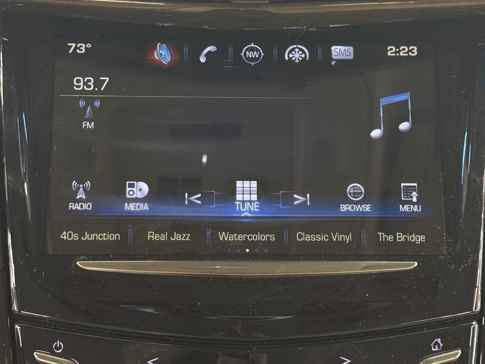 Thumbnail: 2019 Cadillac Escalade - 3