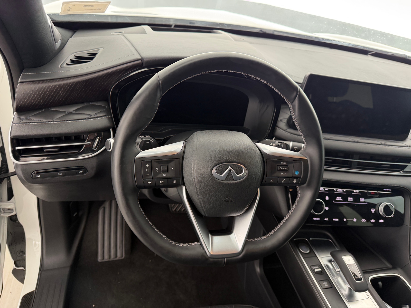 Thumbnail: 2024 INFINITI QX60 - 4