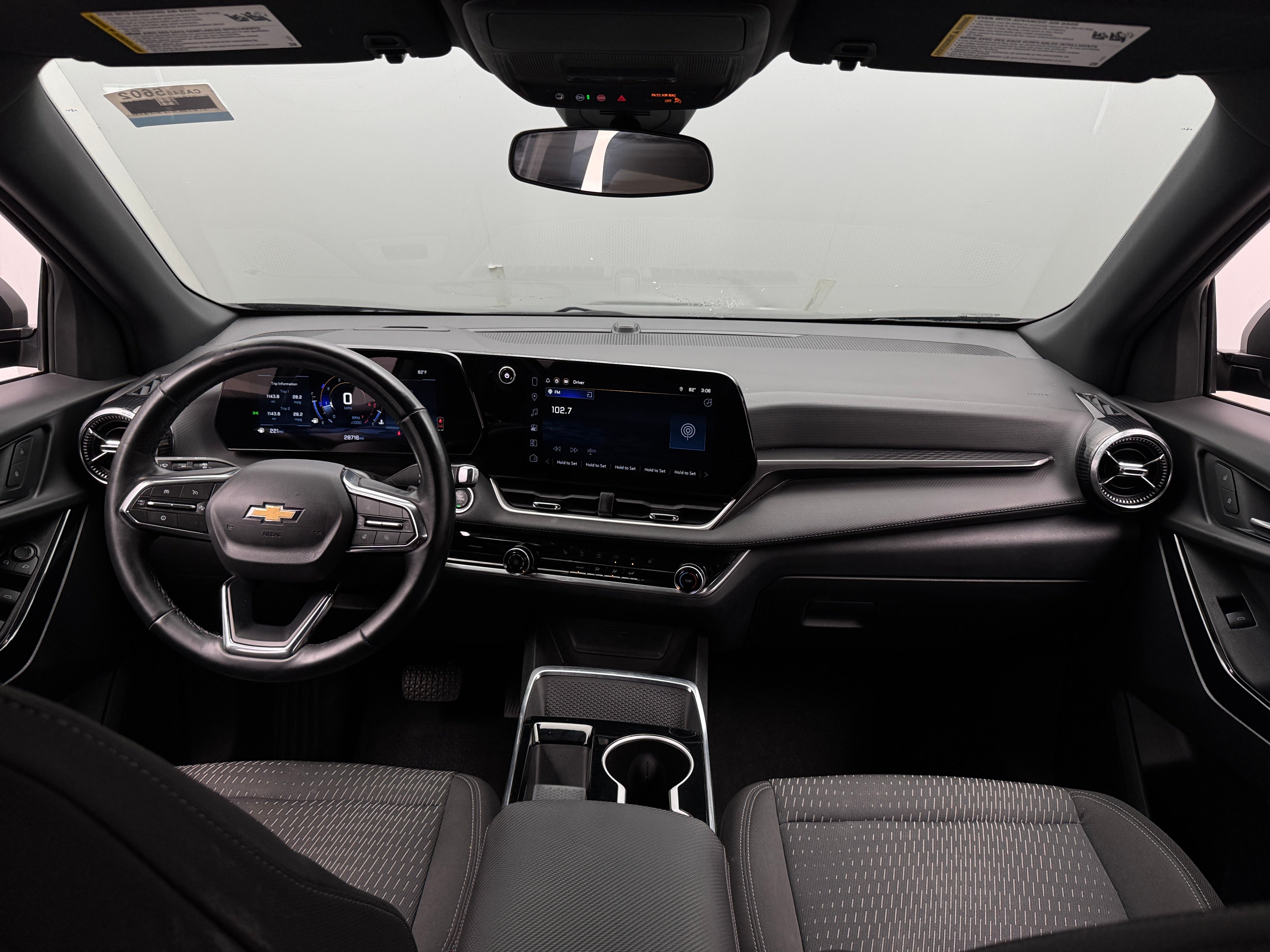 2025 Chevrolet Equinox LT - Photo 5