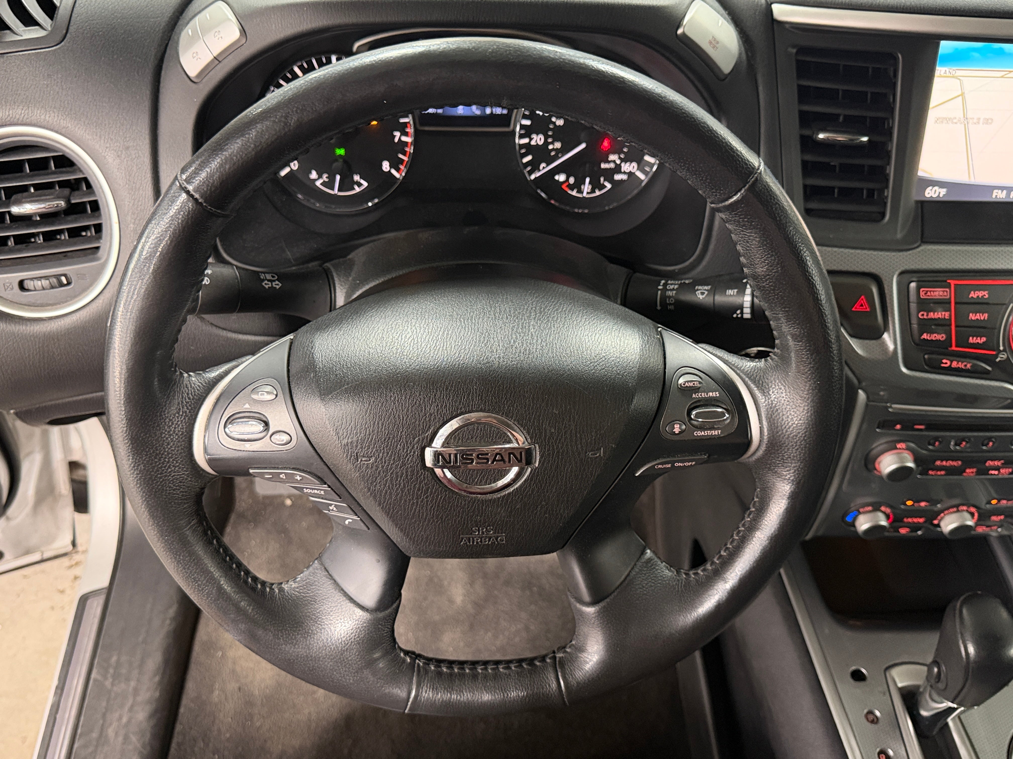 Used 2019 Nissan Pathfinder SL with VIN 5N1DR2MM5KC629993 for sale in Pewaukee, WI