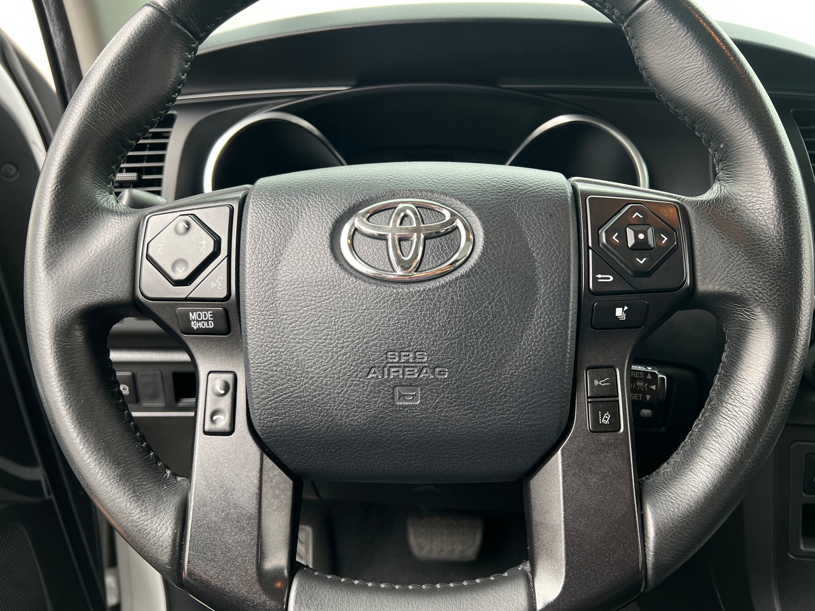 Thumbnail: 2019 Toyota Sequoia - 4