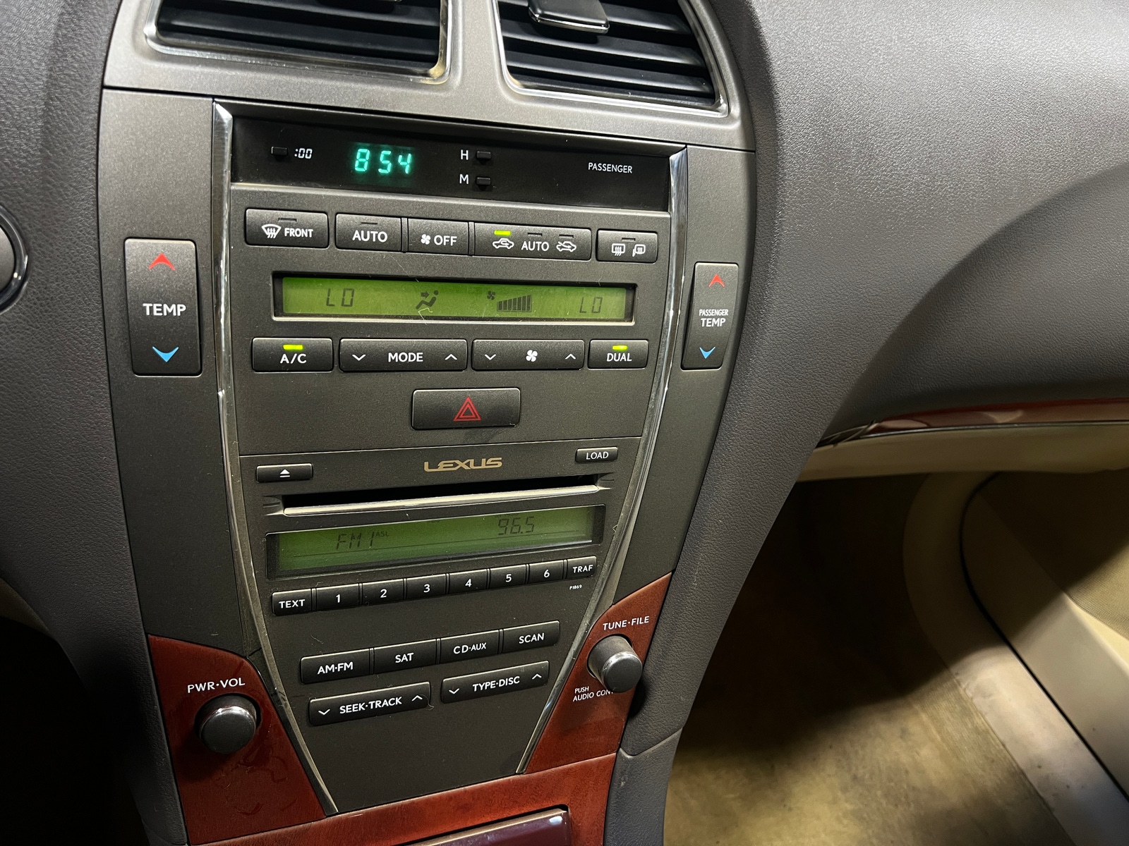 Thumbnail: 2012 Lexus ES - 3
